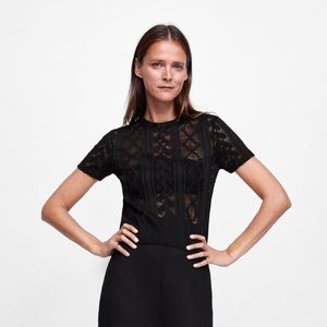 🏷NWT ZARA Lace T Shirt - L